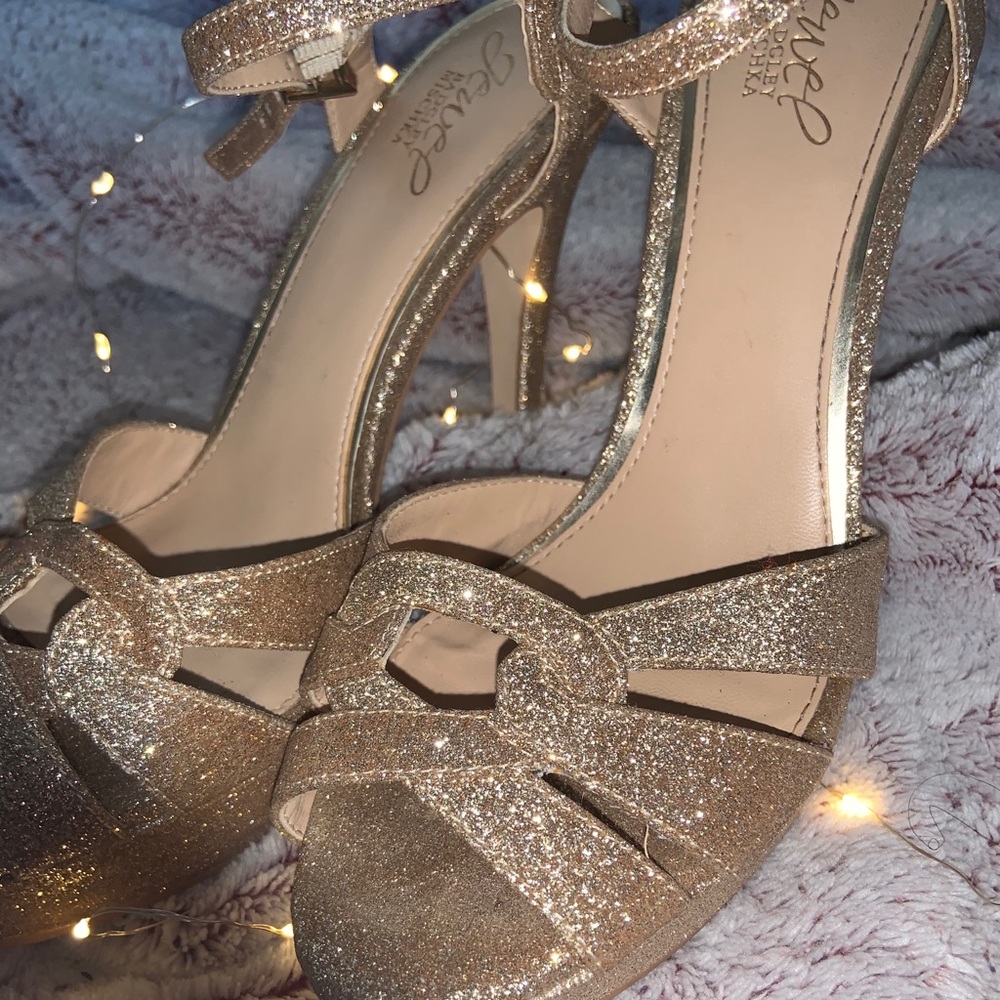 Golden Heels ✨